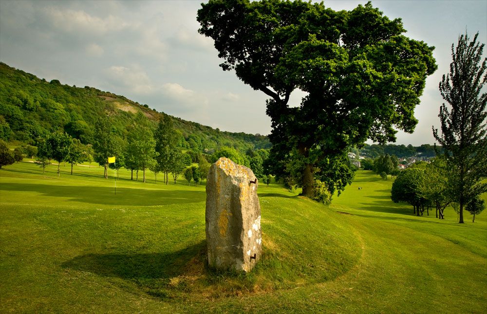 St. Melyd Golf Club