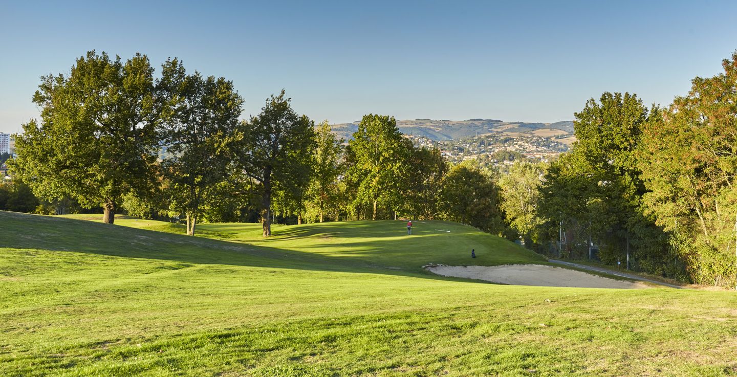 6 Holes Course