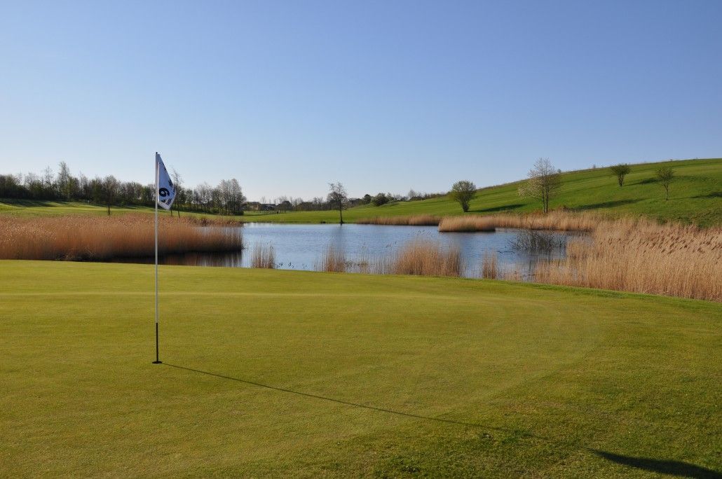 18 Hole Course