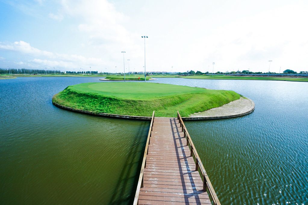 Lakewood Links Golf Course