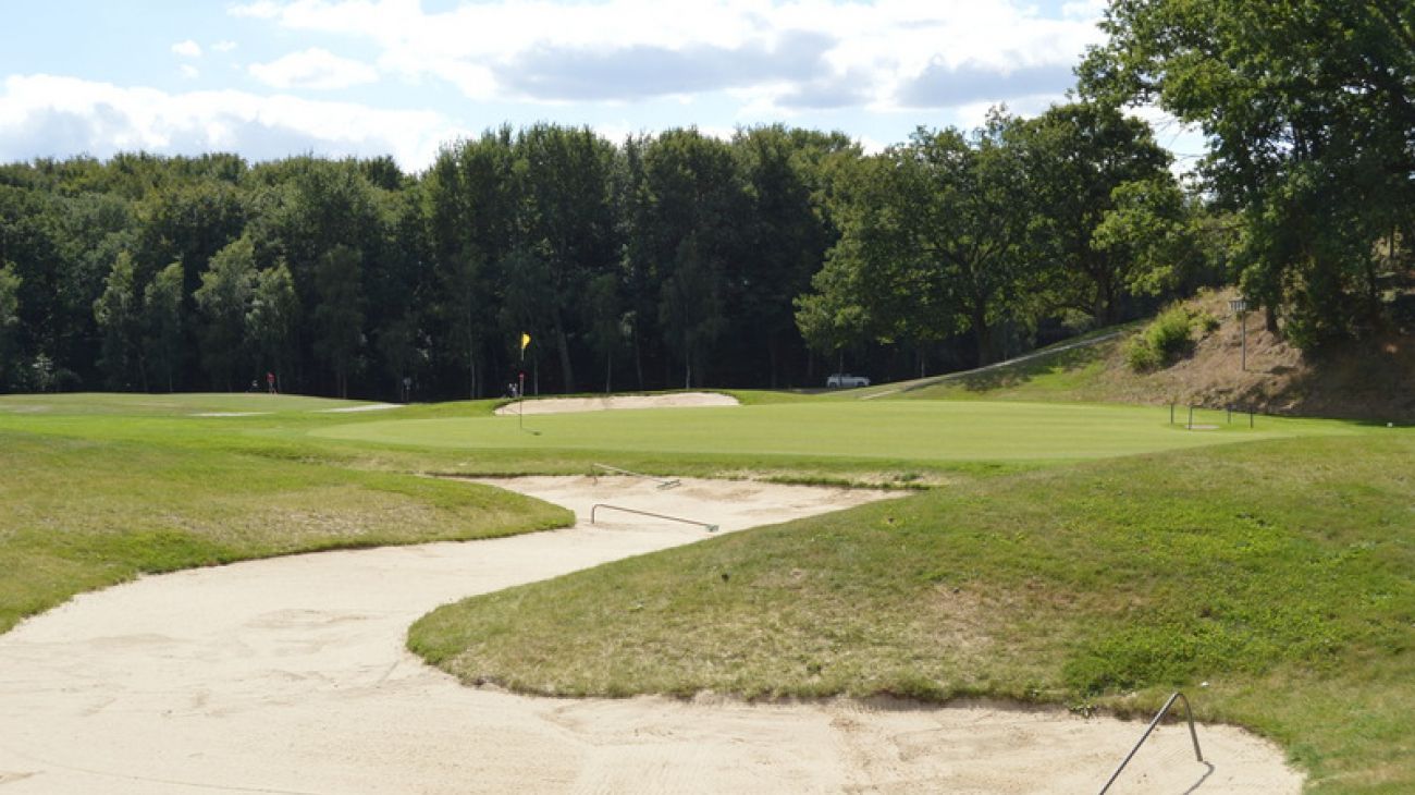 18 Hole Course