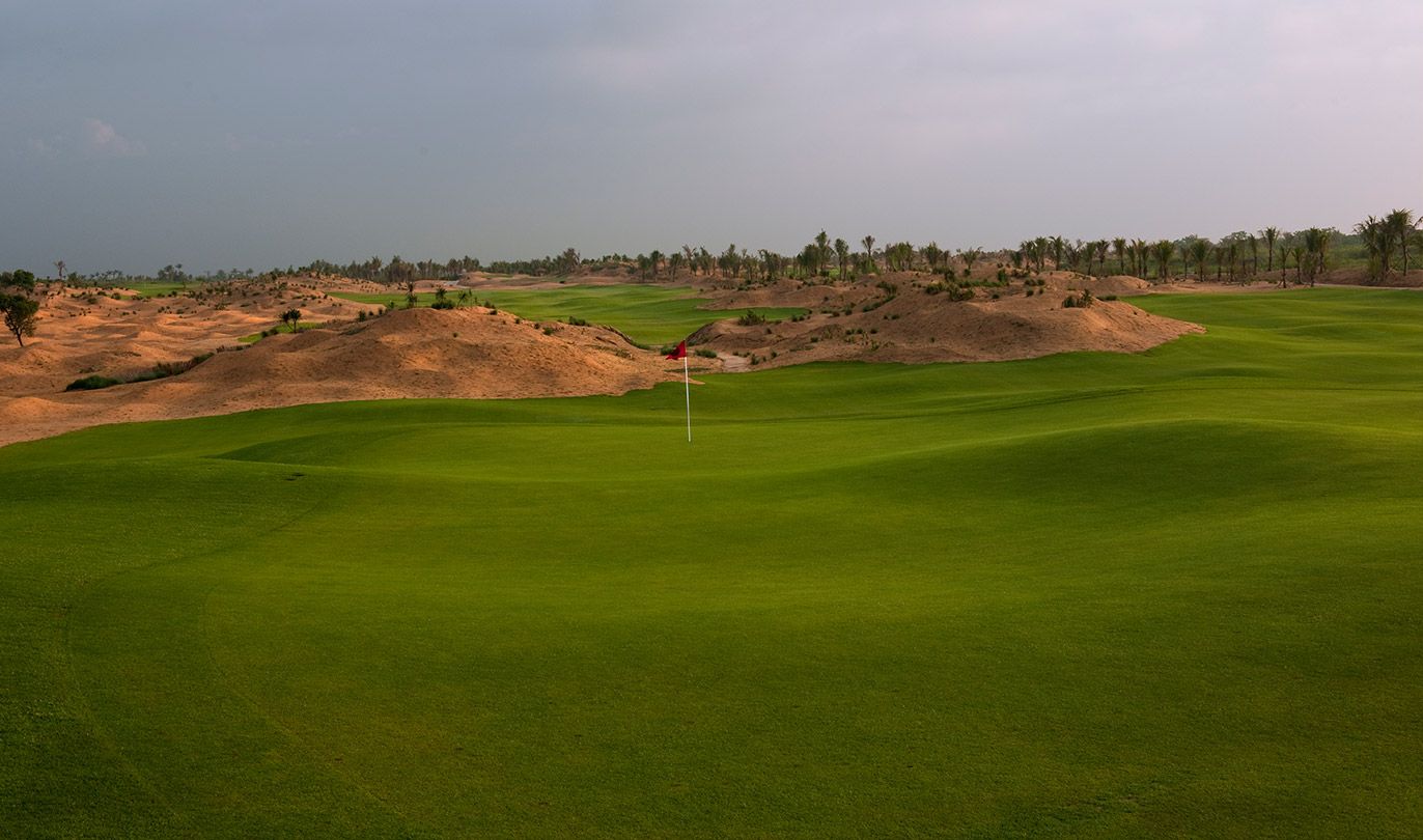Shadow Dunes Course