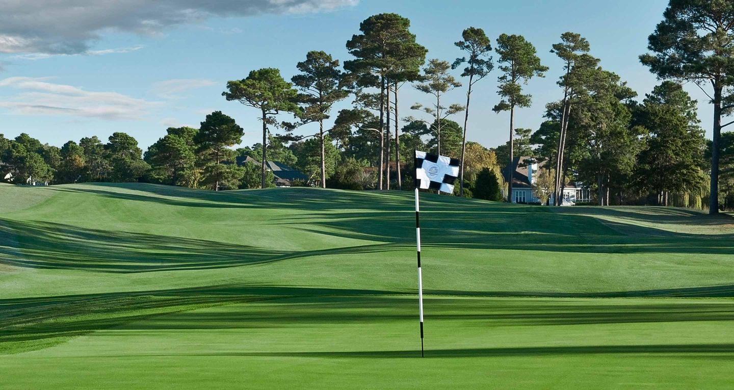 members-club-at-st-james-plantation-irwin-course-in-southport-north
