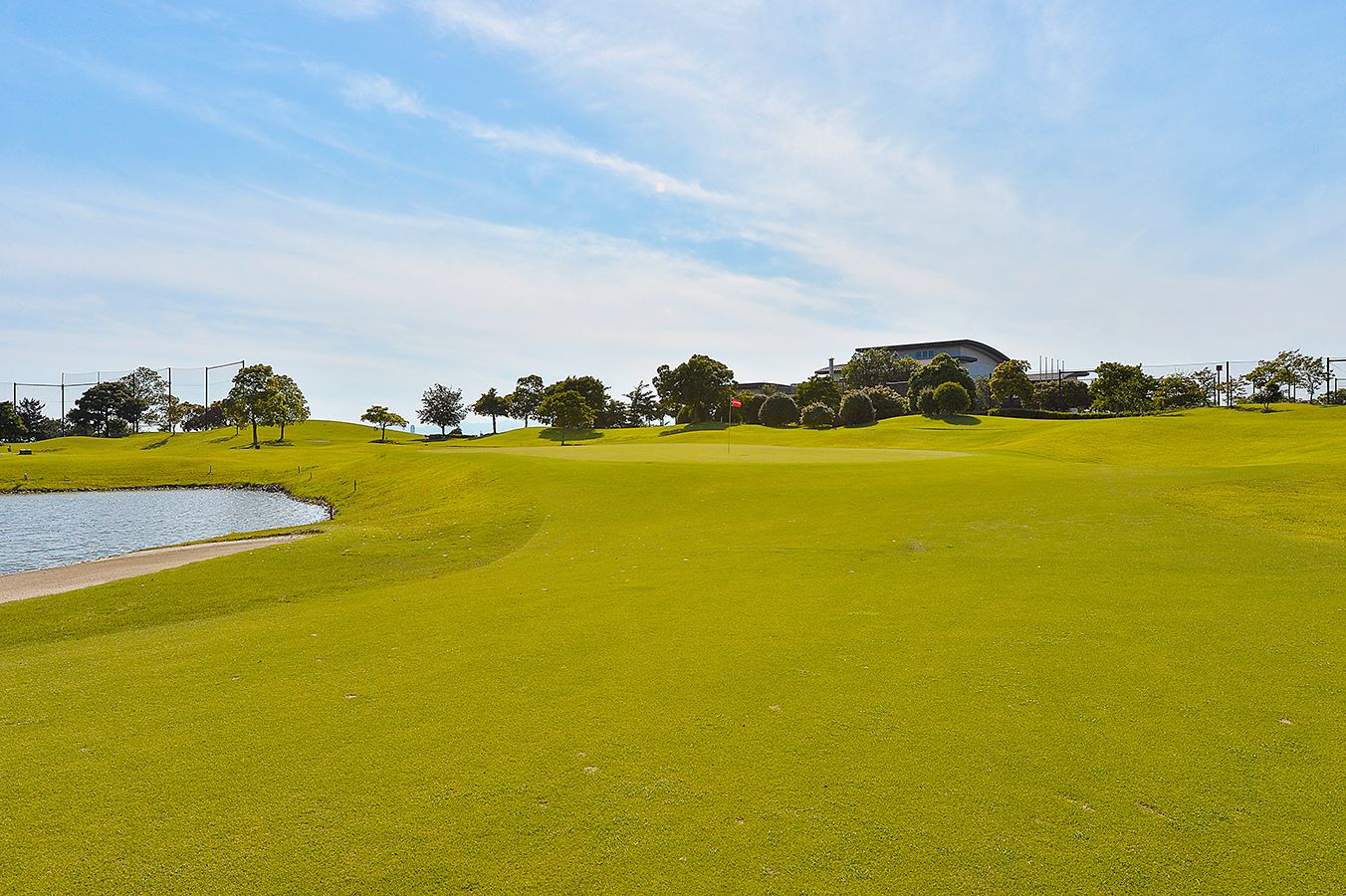 Wood Friends Nagoya Port Golf Club