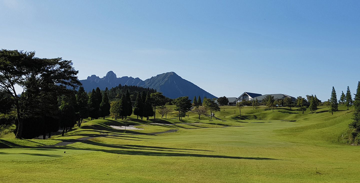 Aso Sky Blue Golf Resort