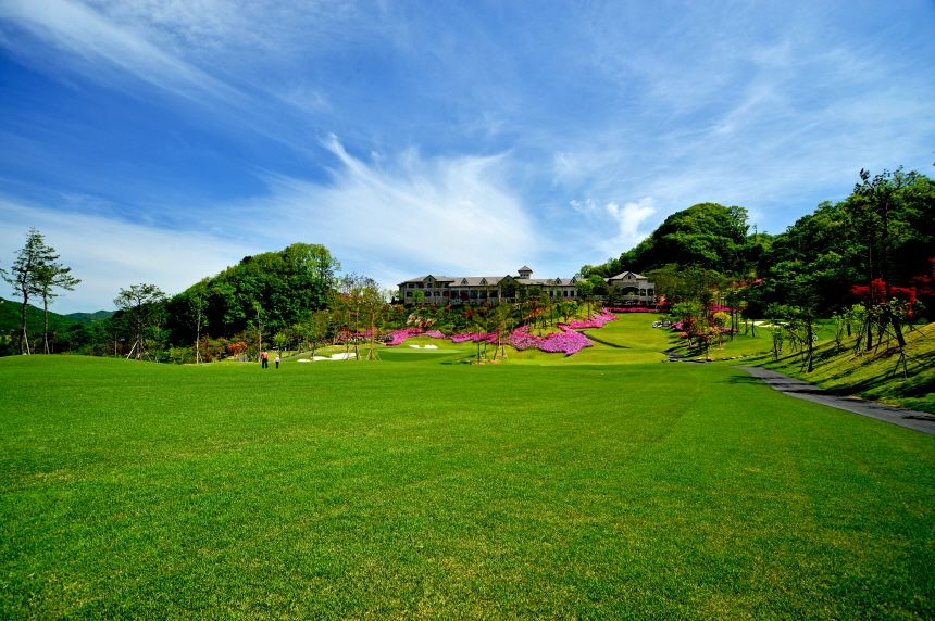 Sky/Lake Course