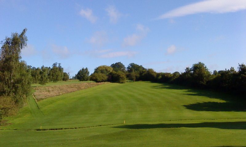 Farnham Park Par-3 Golf Course