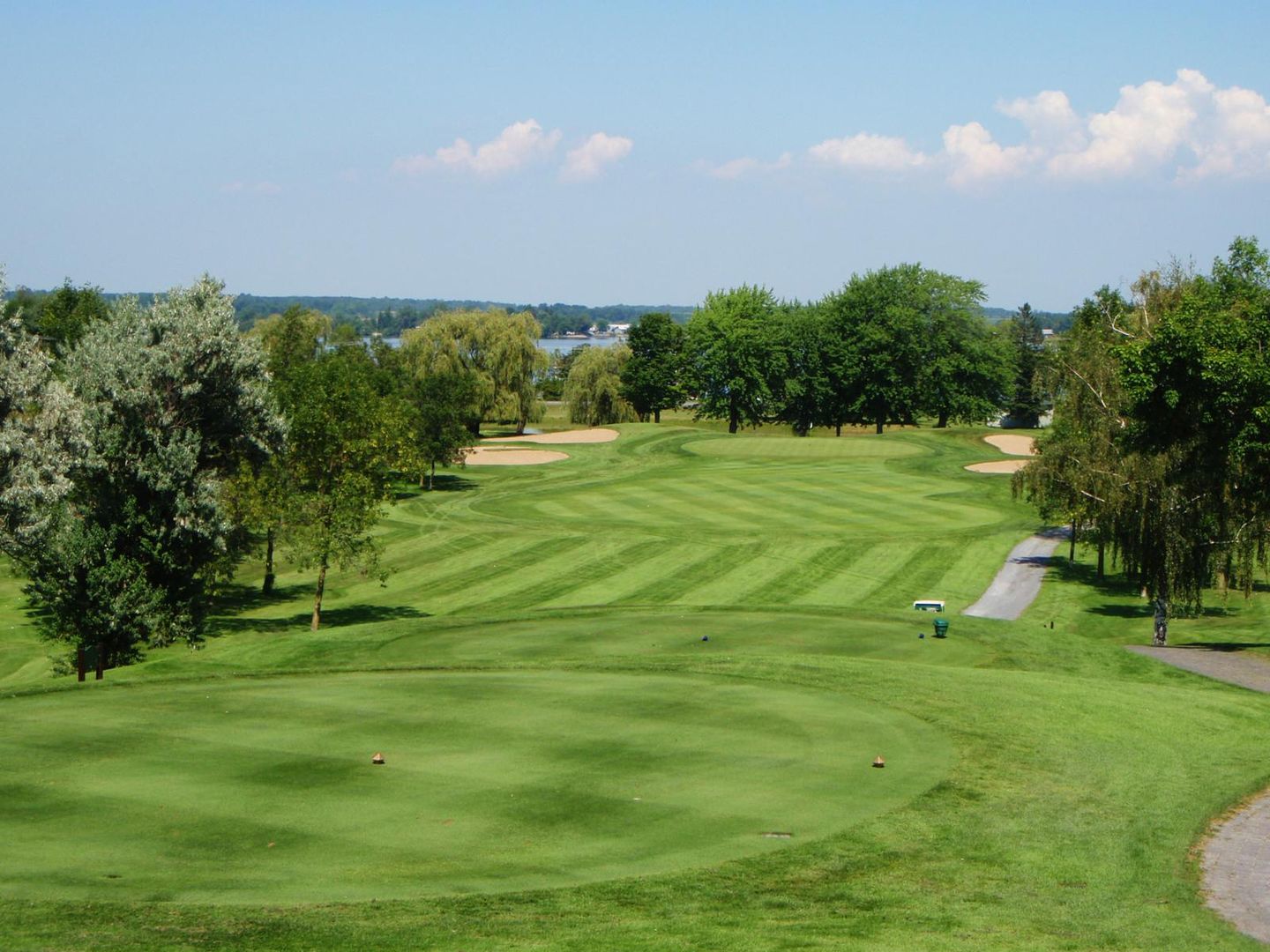 Summerlea, VaudreuilDorion, Quebec Golf course information and reviews.