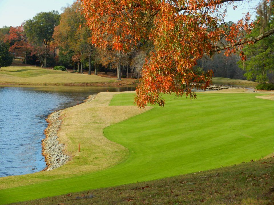 Houston Lake Country Club