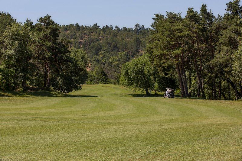 6 Holes Course