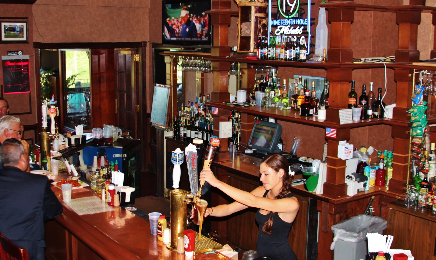 Bethpage State Park - bar