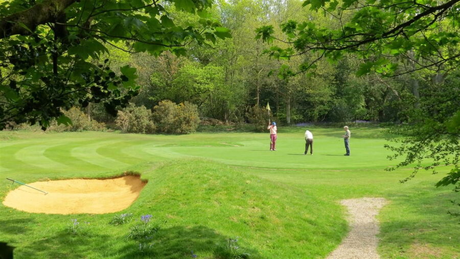Limpsfield Chart GC