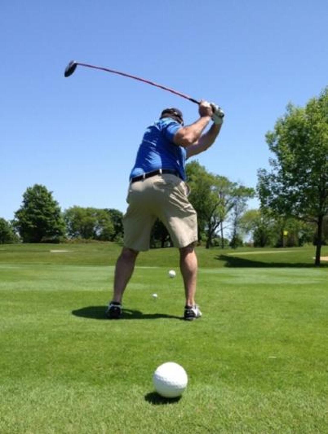 This is my friend Sean cheating at Arrowhead early in the season. Note the nice course conditions. (Photo submitted by krafthefer on 10/04/2012)