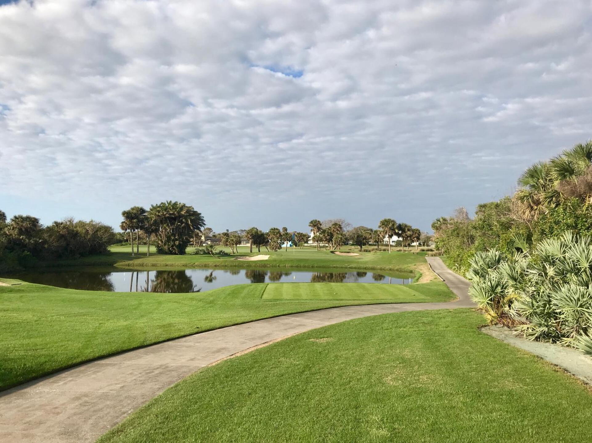 The short par-3 fourth at Oceanside Country Club. (Tim Gavrich) (Photo submitted by TimGavrichGP on 03/28/2018)