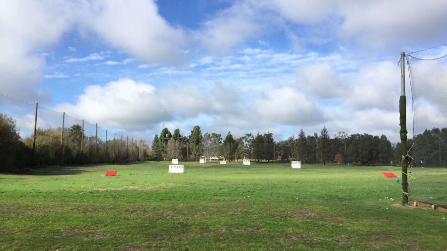 Twin Lakes GC: Driving range