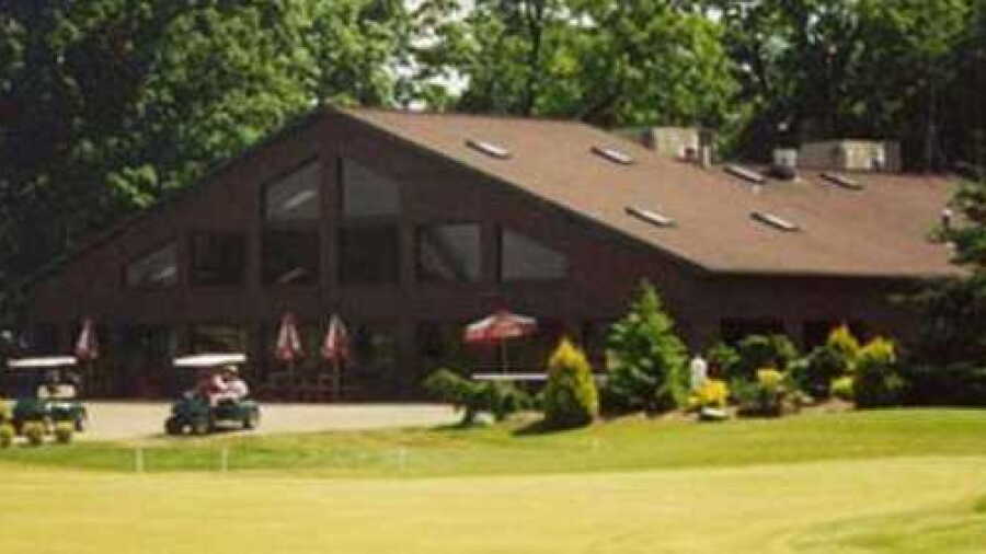 Hankerd Hills GC: Clubhouse