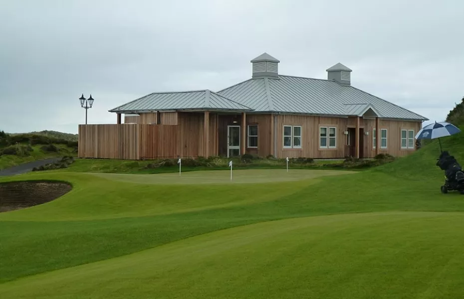 McDonald GC: Clubhouse
