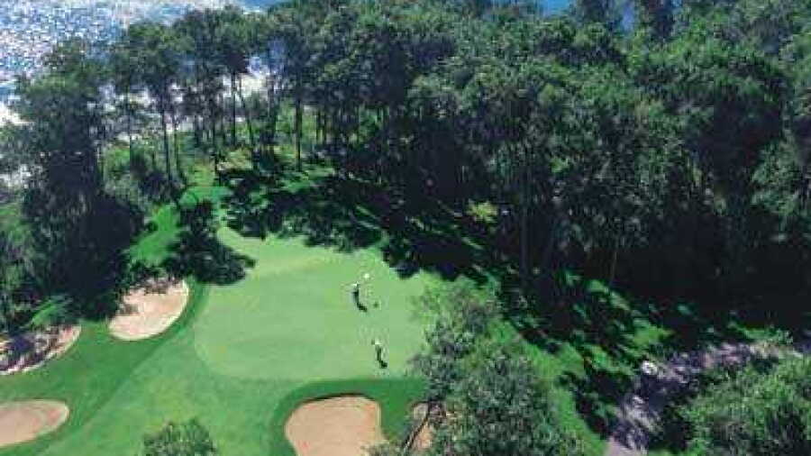 Craguns Resort - Dutch Legacy