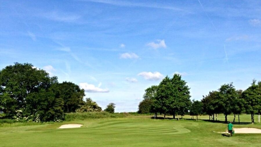 Malkins Bank GC: 14th green