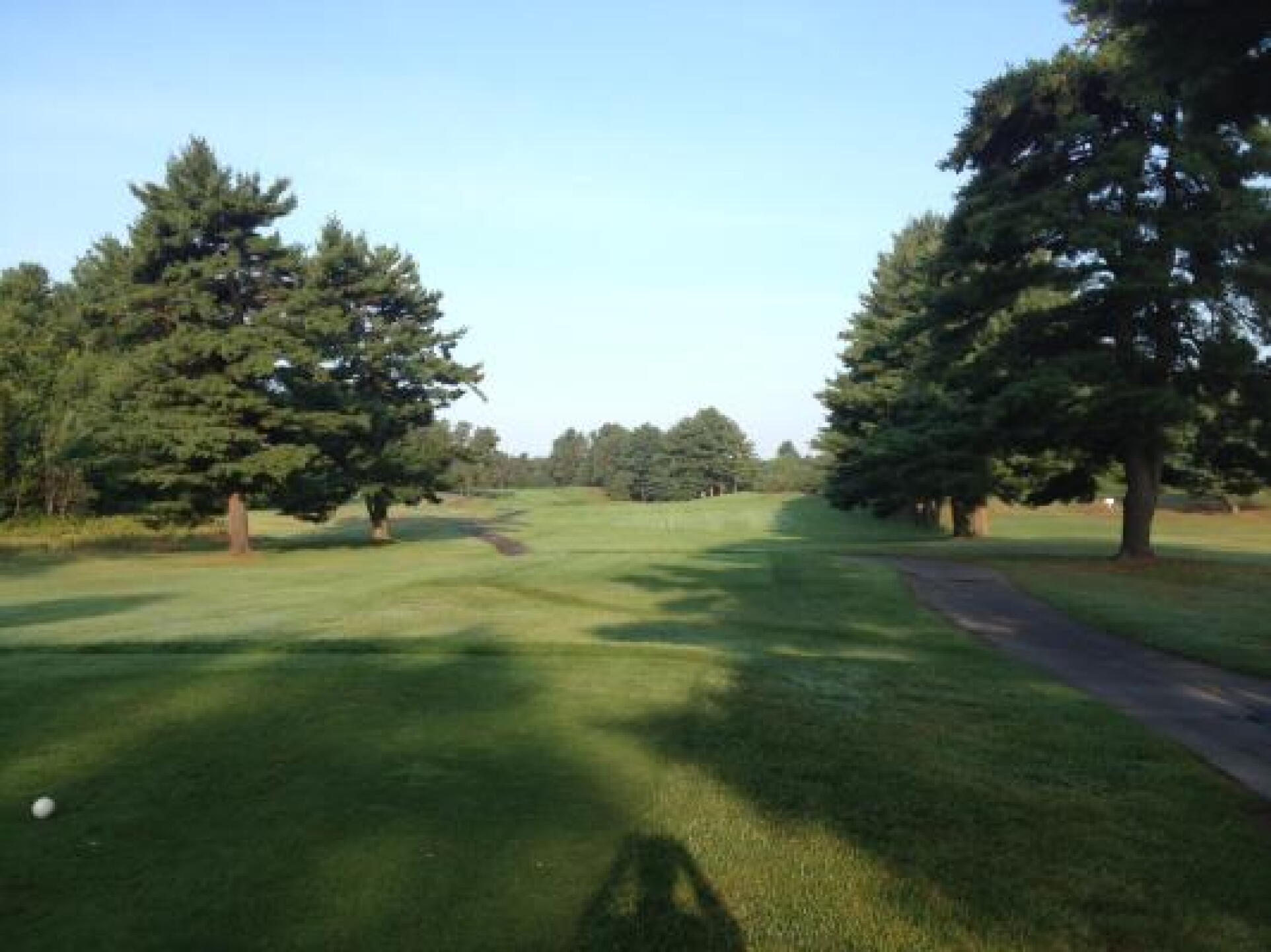 1st Tee (Photo submitted by Brett7558954 on 10/04/2012)