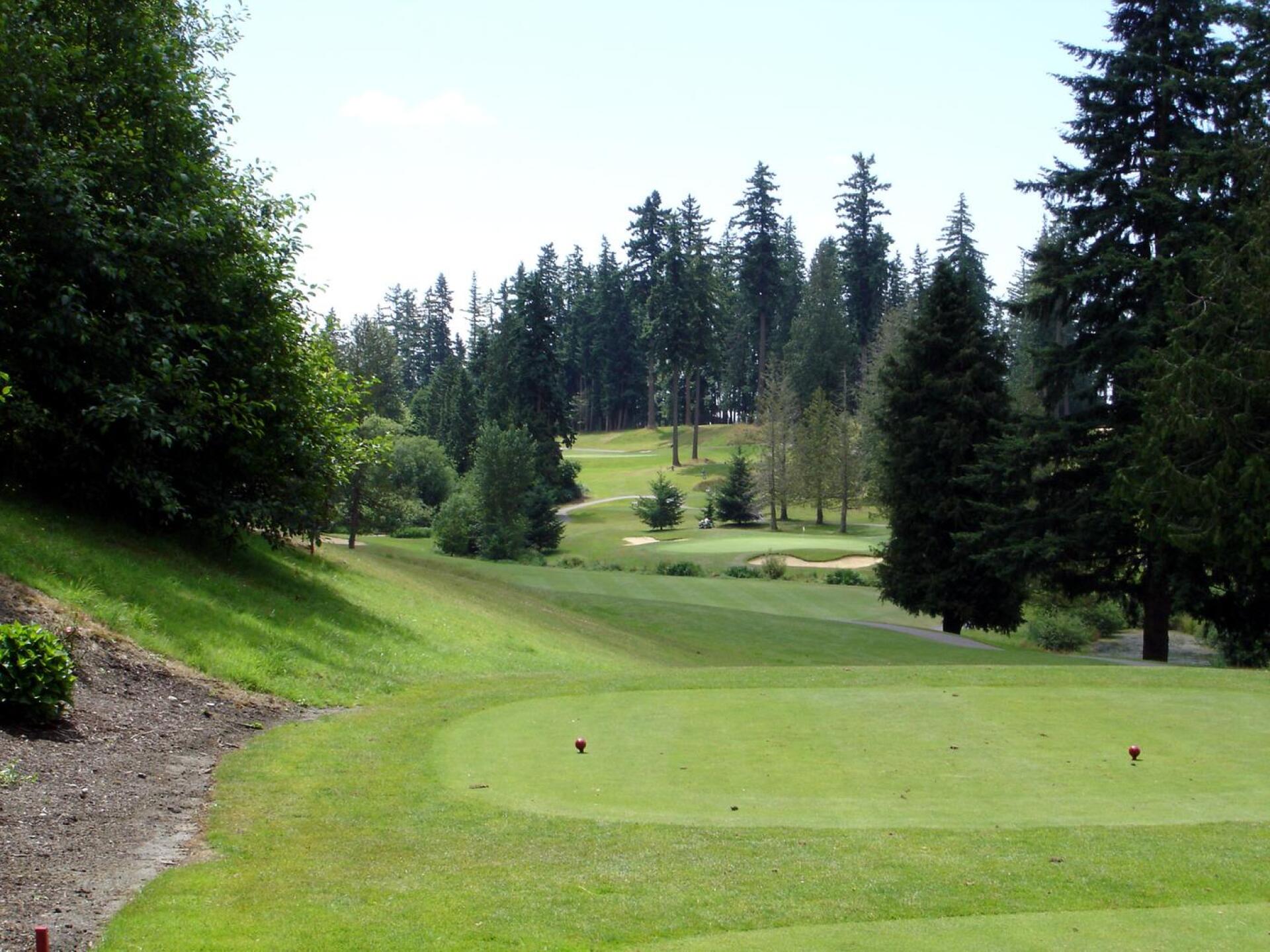 Cedarcrest Golf Course, Hole 2, Par 4, 336 yds (Photo submitted by DYakimec on 12/03/2016)