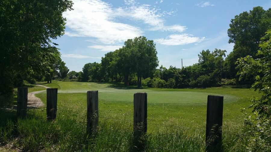 Crazy Horse Sports Club & GC