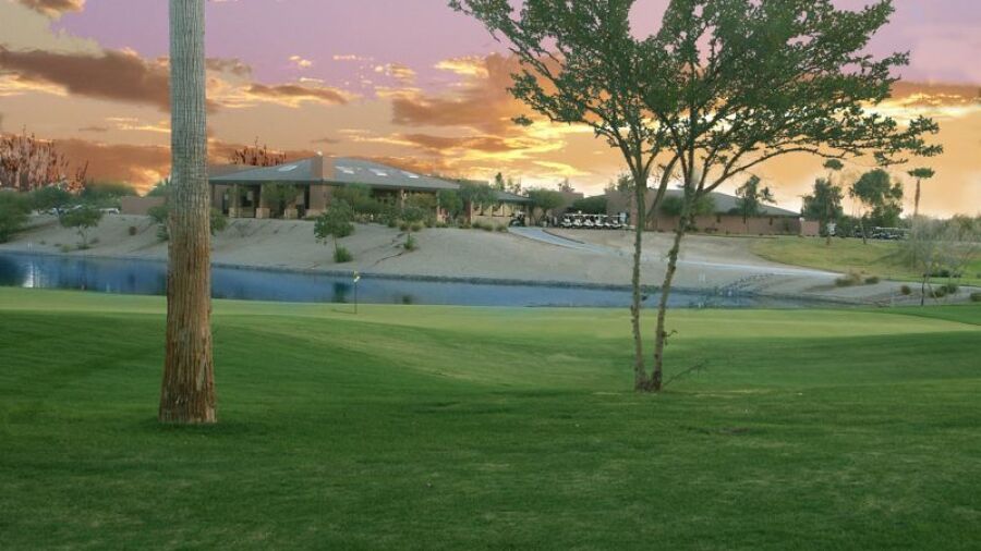 Lone Tree GC: clubhouse