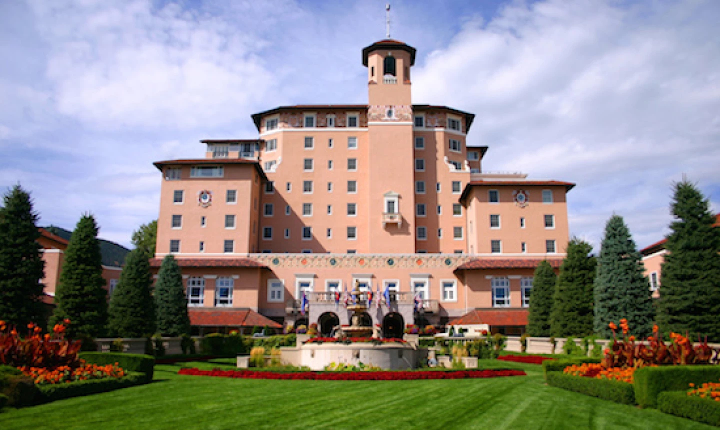 140617-broadmoor-main-hotel