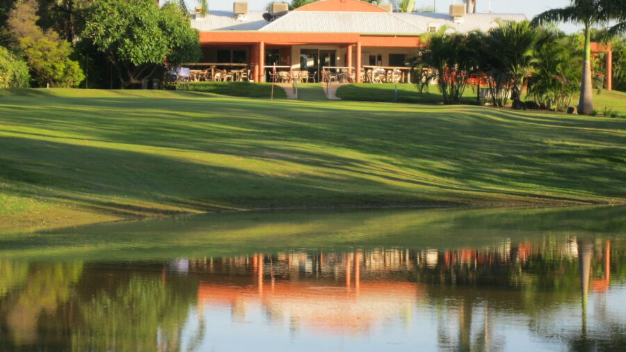 Emerald GC: Clubhouse