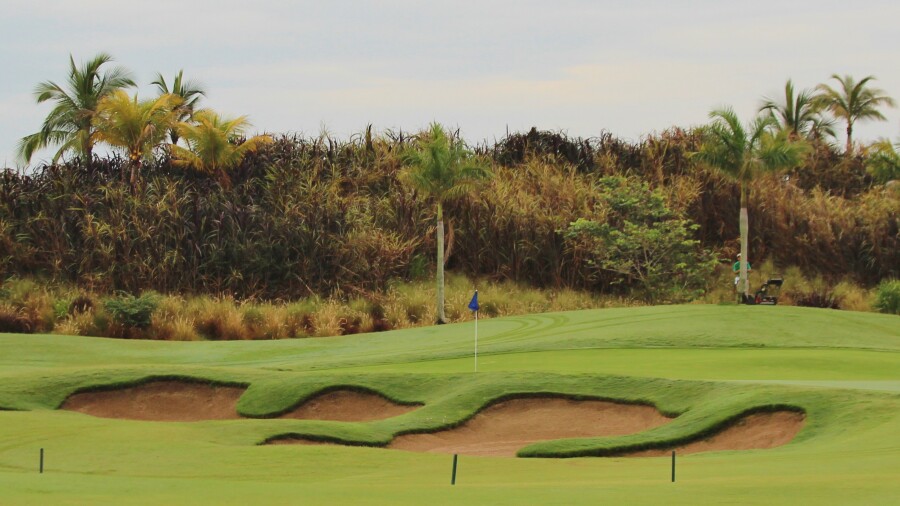 Nayar Golf Course - hole 12