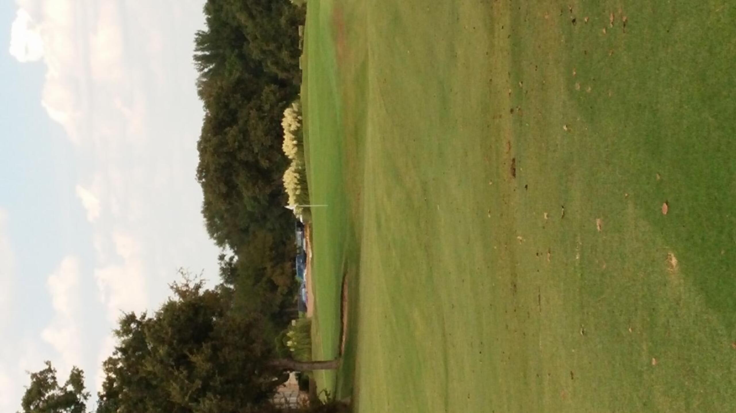 9th Hole approach (Photo submitted by Zeuswon on 09/14/2015)