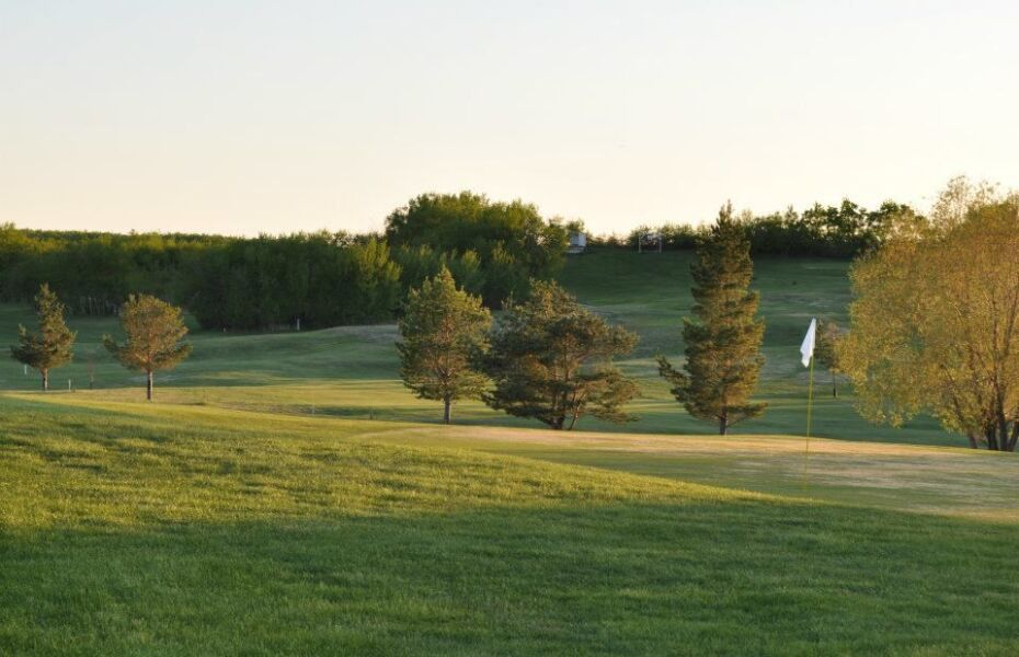 Hardisty Lakeview Golf Club in Hardisty, Alberta, Canada Golf Advisor