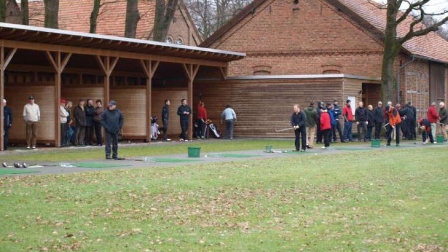 Marienfeld GC: driving range