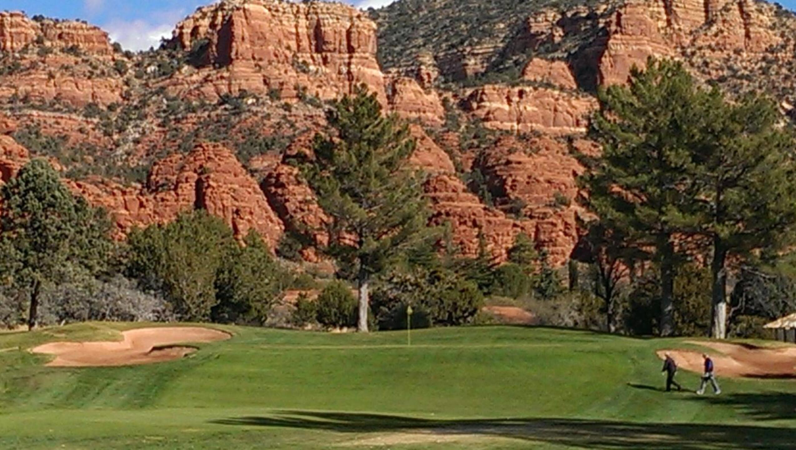 par is a great score on this par 3 (Photo submitted by larryzub on 11/29/2017)