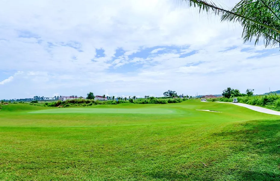 Parichat International Golf Links
