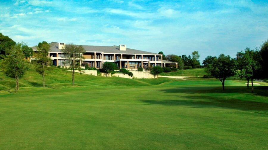 Mira Vista GC: Clubhouse