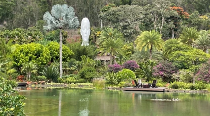 Sensei Lanai - grounds 