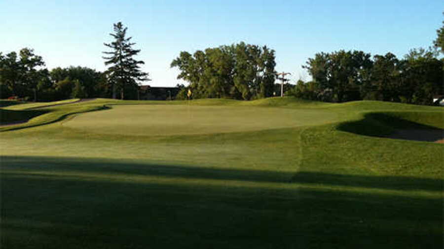 Midland Hills CC: #9