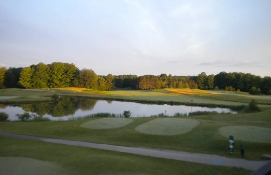 Mistwood GC: Pro shop