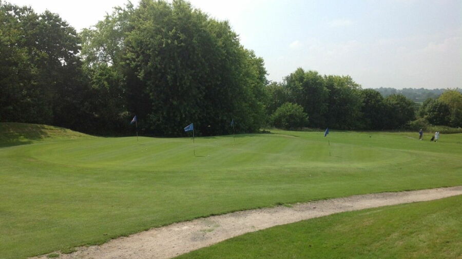 Lindfield's chipping green