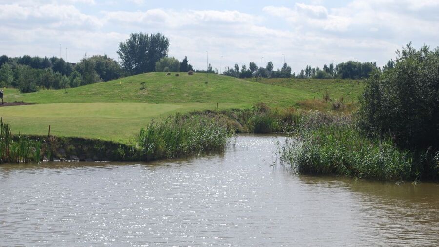 Kingswood GC: #9