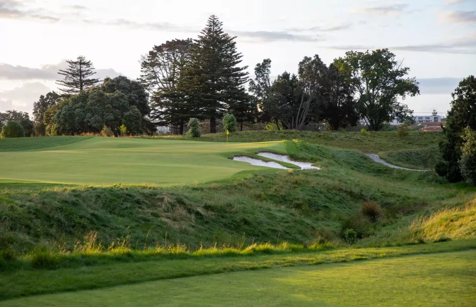 Royal Auckland & Grange GC - Grange/Middlemore: #6