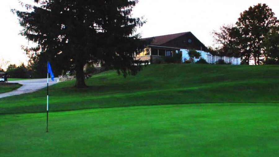 Brookfield CC: Clubhouse