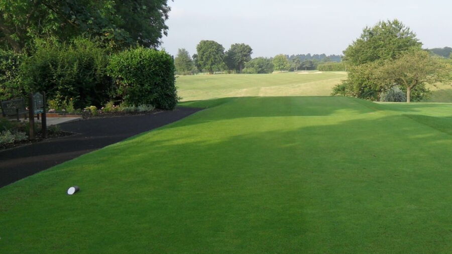 Welwyn Garden City GC: 1st tee