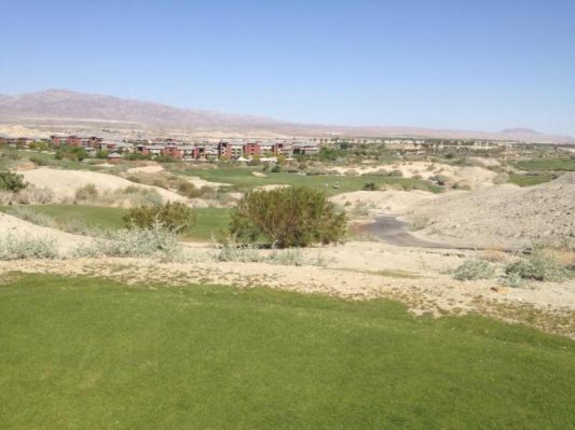 Tee off at the 3rd hole, North course (Photo submitted by jennifersings on 04/22/2013)