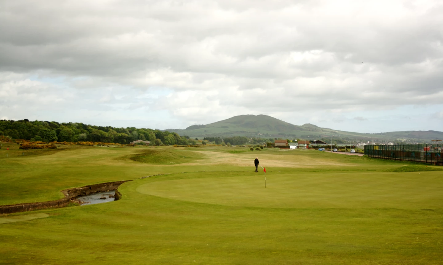 Leven Links golf course in Fife - No. 18