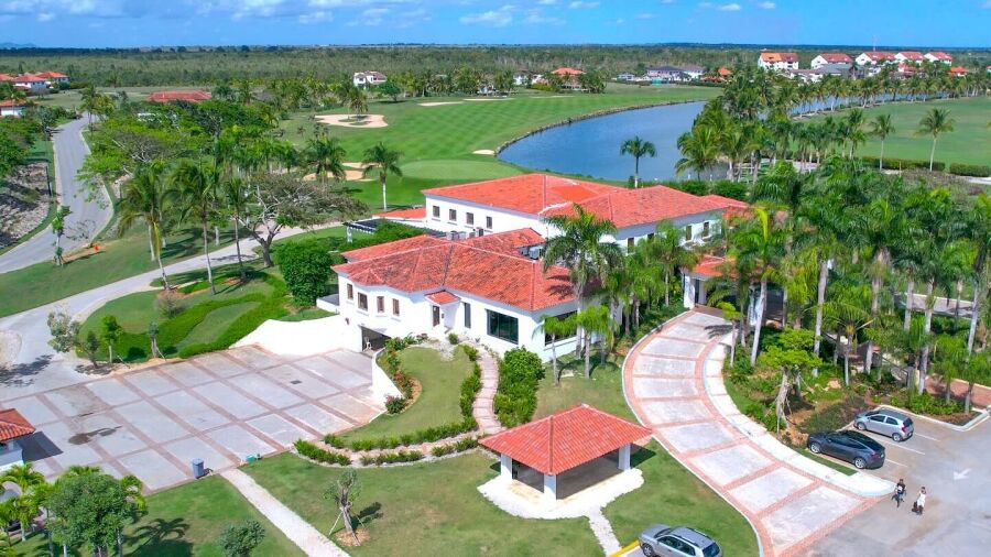 La Estancia GC: Clubhouse