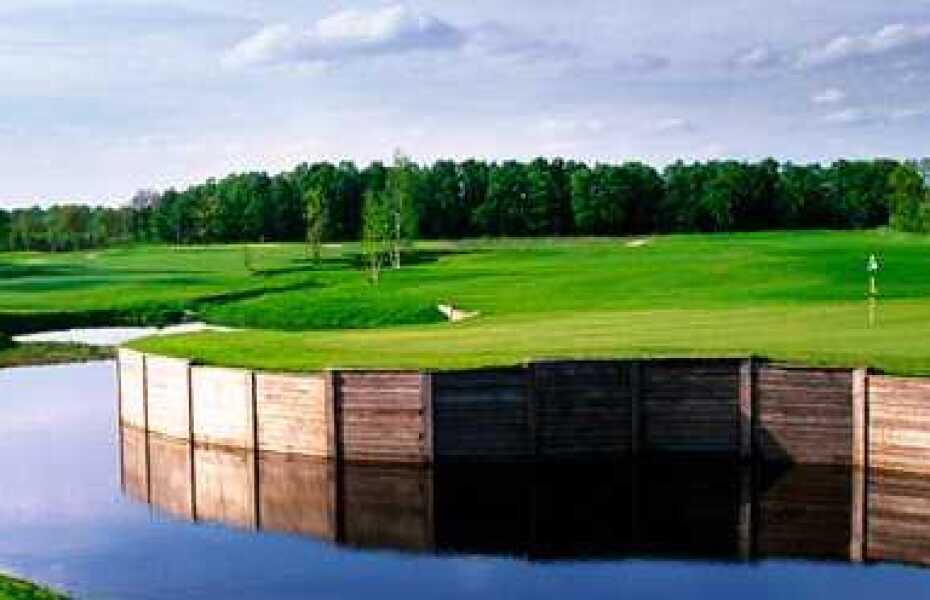 Gut Wulfsmuehle Golf Club In Tangstedt Schleswig Holstein Germany Golf Advisor Die golfanlage gut wulfsmuehle erwartet sie nur etwa 20 minuten von der hamburger innenstadt entfernt fuer ein rundherum entspannendes golferlebnis und ein sportlich. gut wulfsmuehle golf club in tangstedt