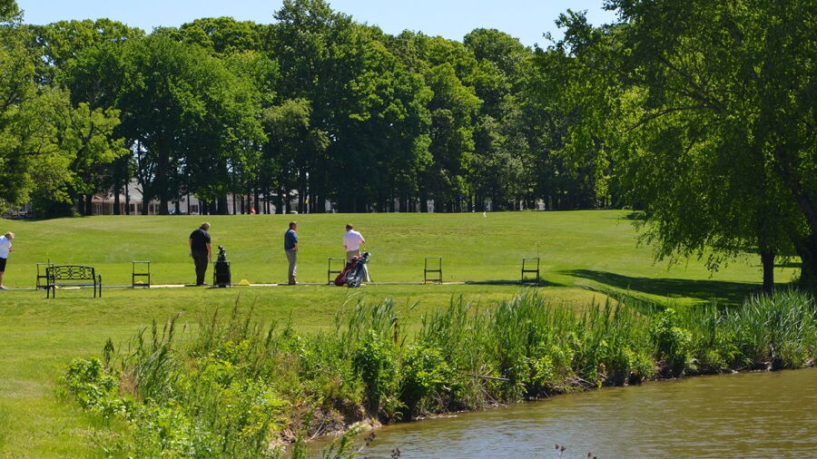 Sparrows Point CC: Driving range