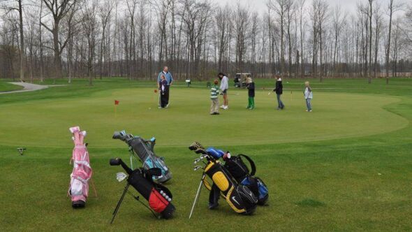 Oakhaven GC: putting green